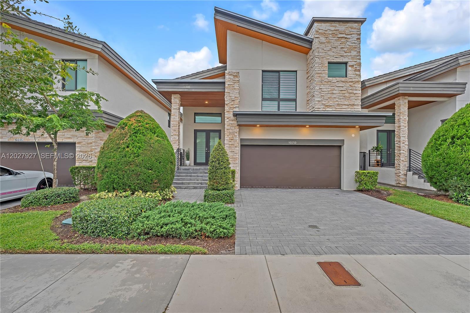 10250 NW 76th Ter, Doral FL 33178