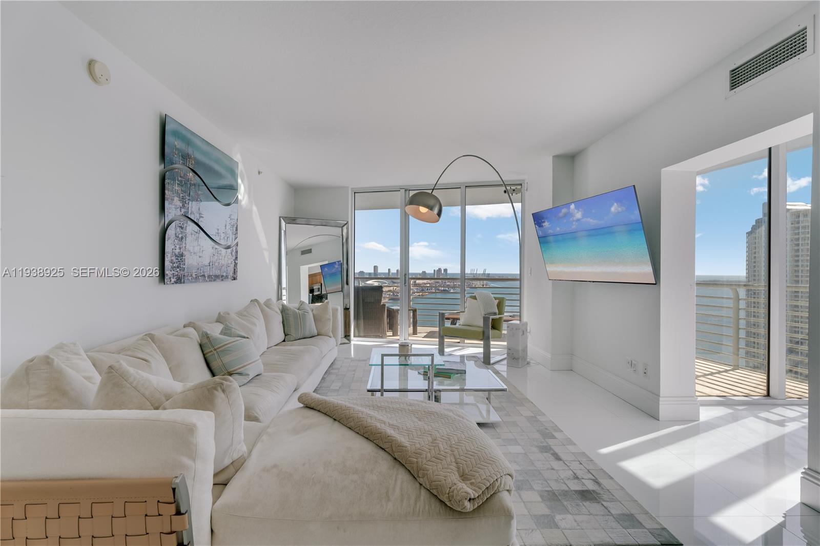 325 S Biscayne Blvd # 3723, Miami FL 33131