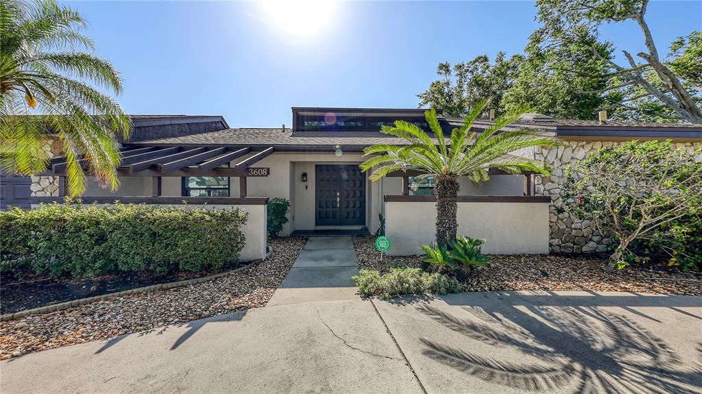 3608 AVENIDA MADERA