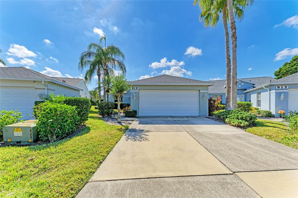 919 SPRING LAKES BOULEVARD, BRADENTON, FL — photo 2 of 30
