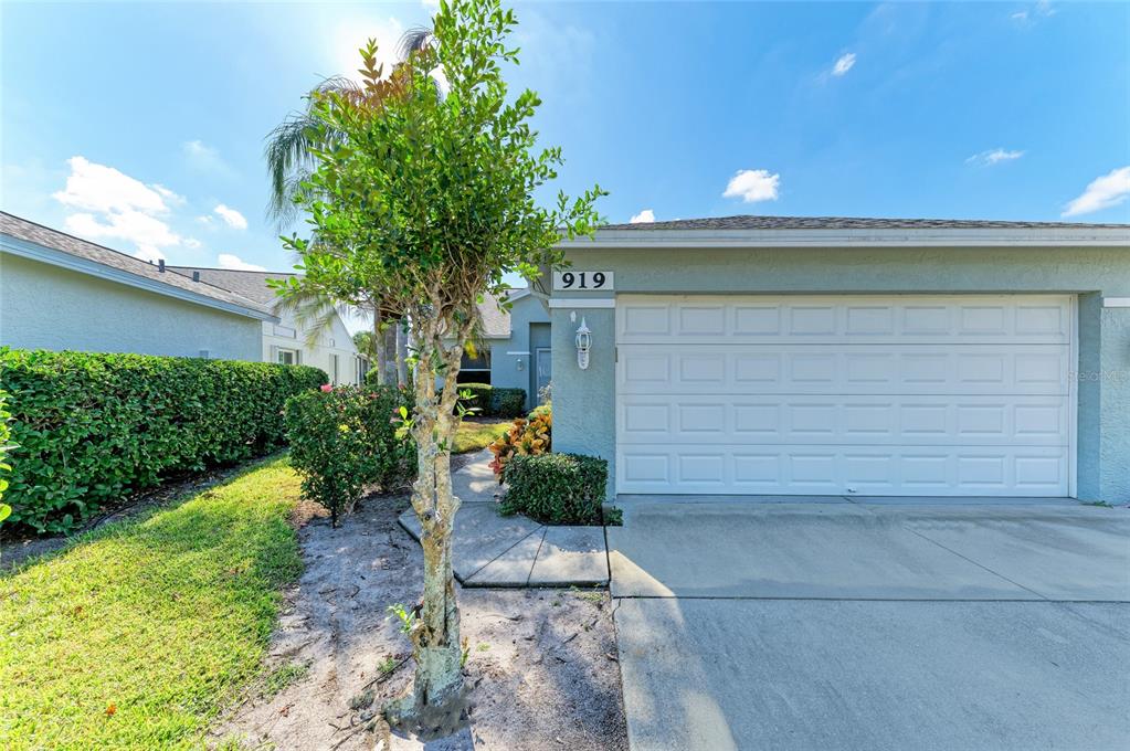 919 SPRING LAKES BOULEVARD, BRADENTON, FL — photo 3 of 30
