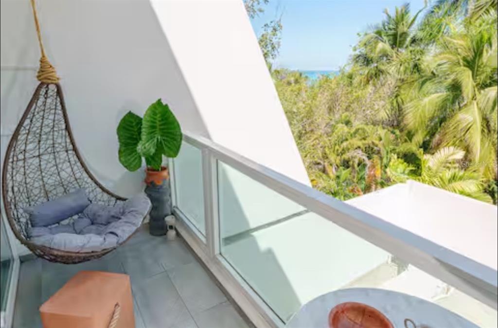 6165 AVENIDA ISLA VERDE UNIT 284