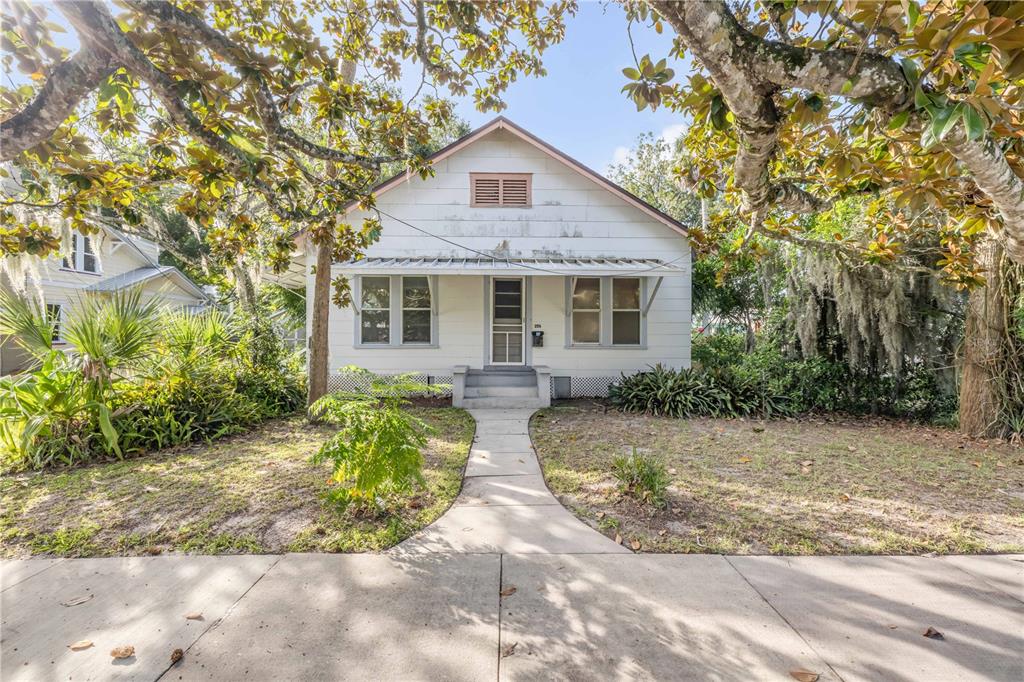 218 MARY AVENUE