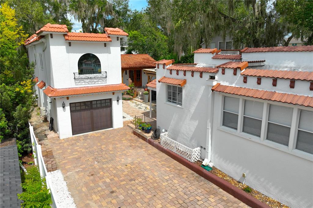 229 E 6TH AVENUE, MOUNT DORA, FL — photo 2 of 30