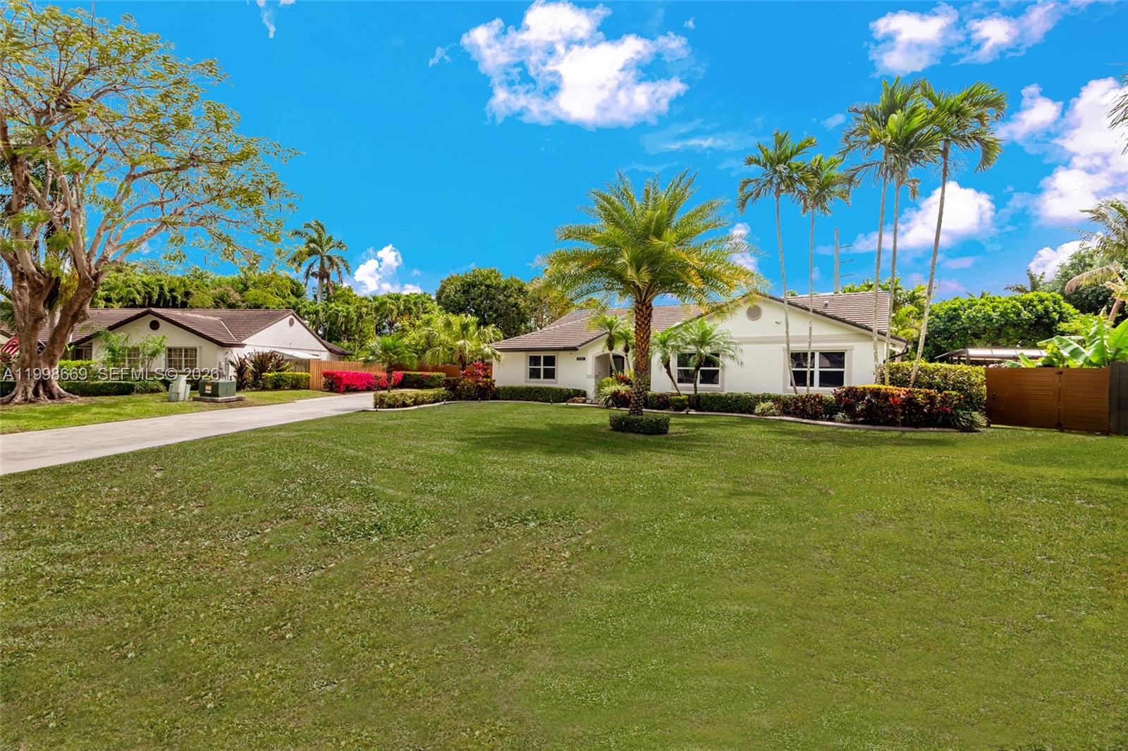 15139 SW 153rd Ct, Miami FL 33196