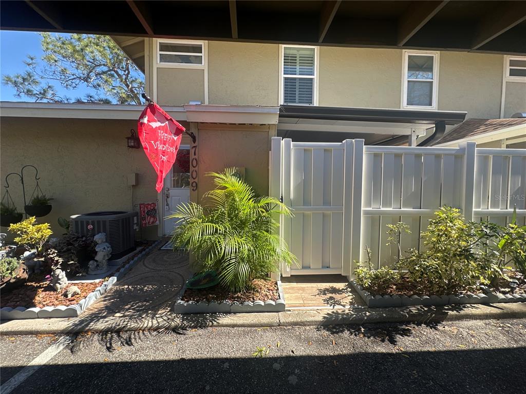 7009 SALINAS COURT