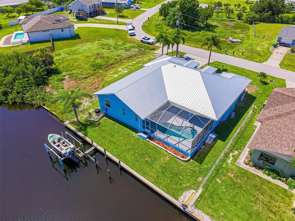 206 S WATERWAY DRIVE NW, PORT CHARLOTTE, FL — photo 4 of 30
