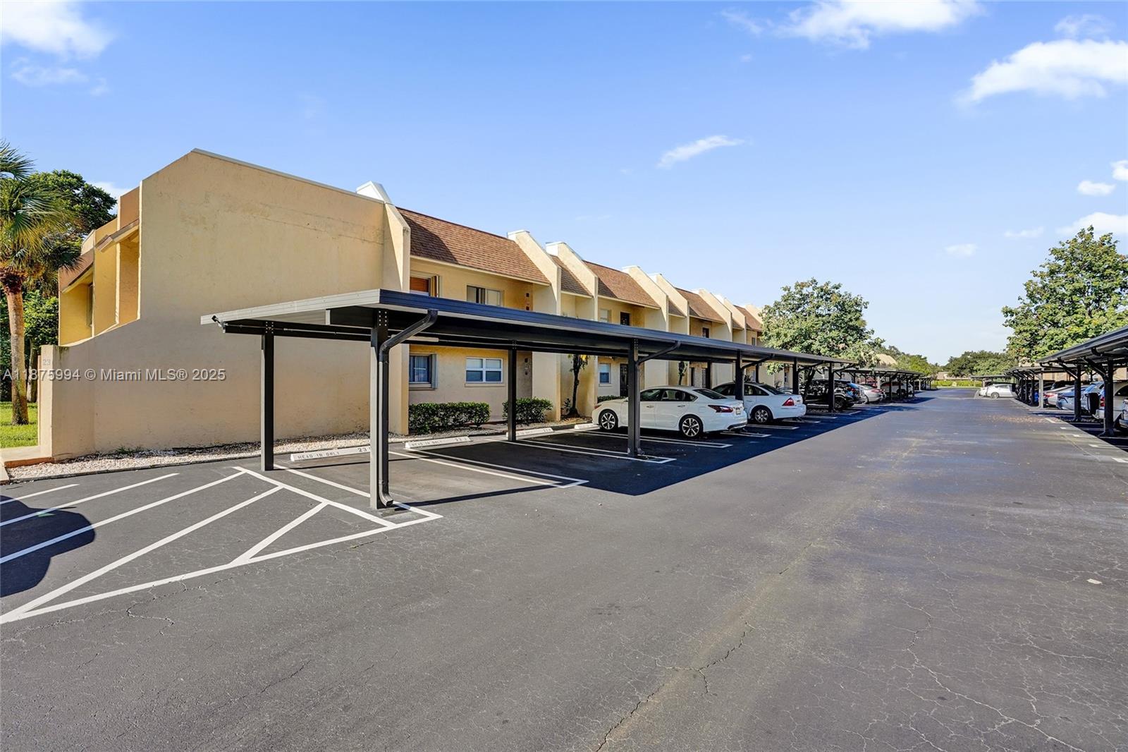 2975 SW 22nd Ave # 102, Delray Beach FL 33445