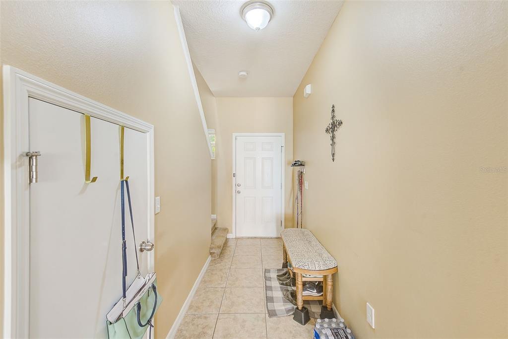 780 SPRING FLOWERS TRAIL, BRANDON, FL — photo 2 of 30