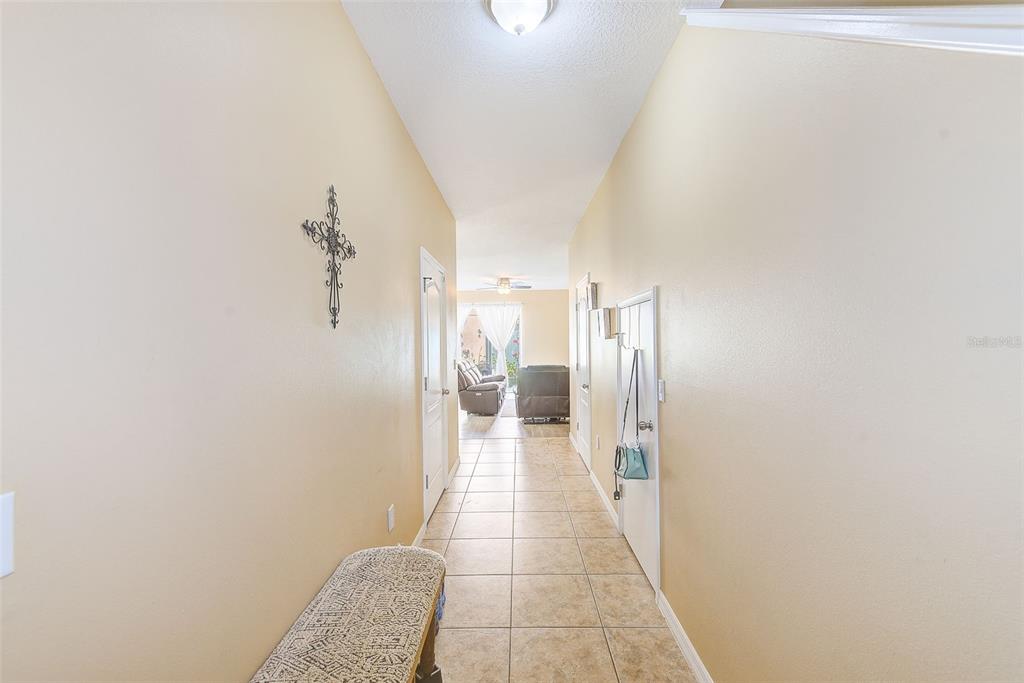 780 SPRING FLOWERS TRAIL, BRANDON, FL — photo 3 of 30