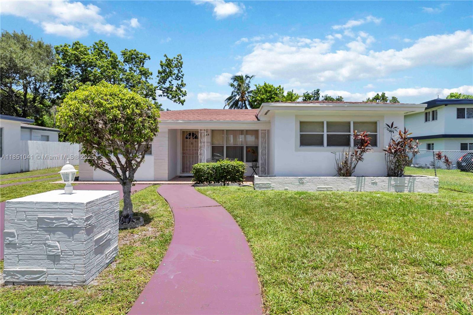 1545 NE 158th St, North Miami Beach FL 33162