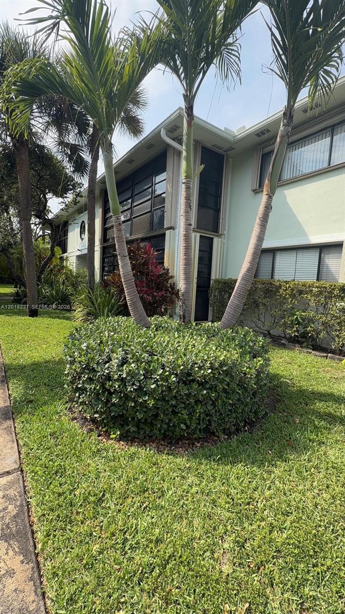 761 NE 199th St # 102, Miami FL 33179