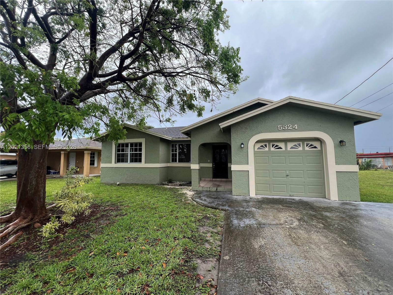 5324 Flagler St, Hollywood FL 33021