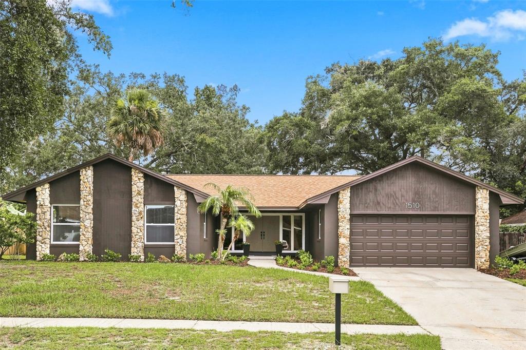 1510 KENLYN DRIVE