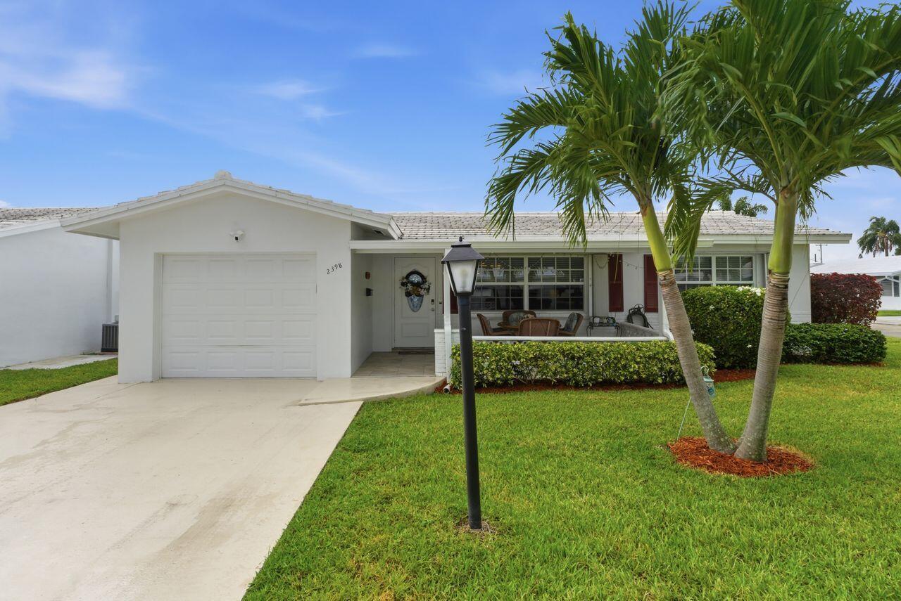 2398 SW 9th Avenue N, Boynton Beach FL 33426