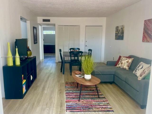 200 NW 107th Ave # 106, Miami FL 33172