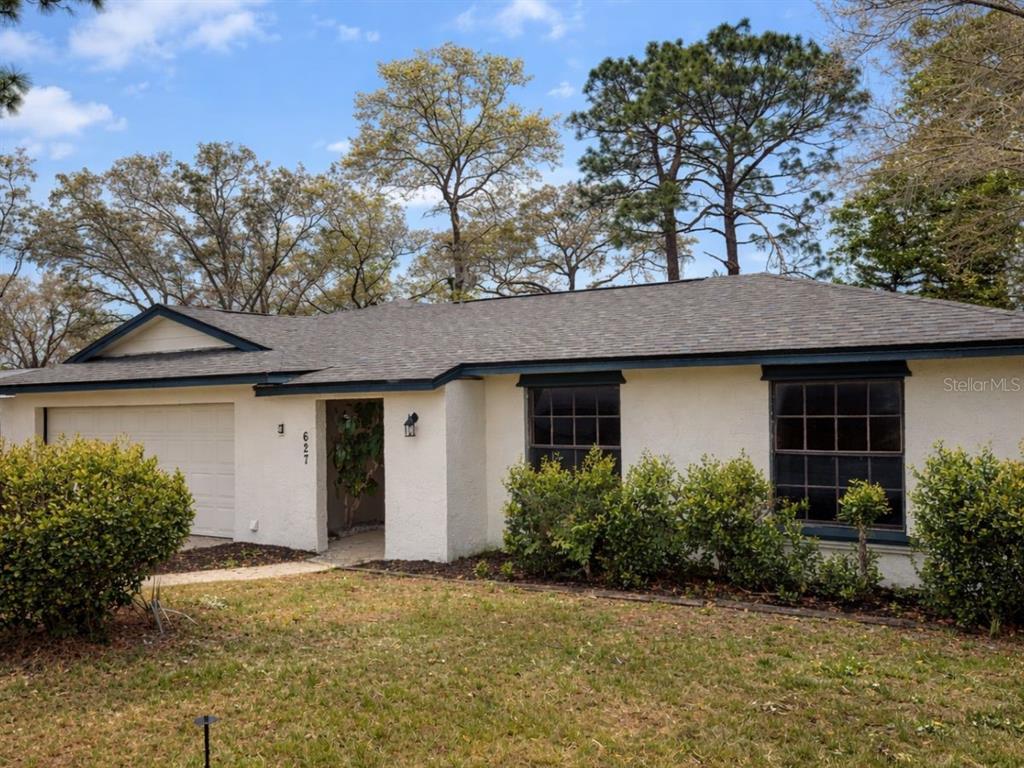 627 PRAIRIE LANE