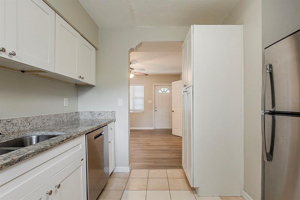 4226 E EMMA STREET, TAMPA, FL — photo 4 of 24