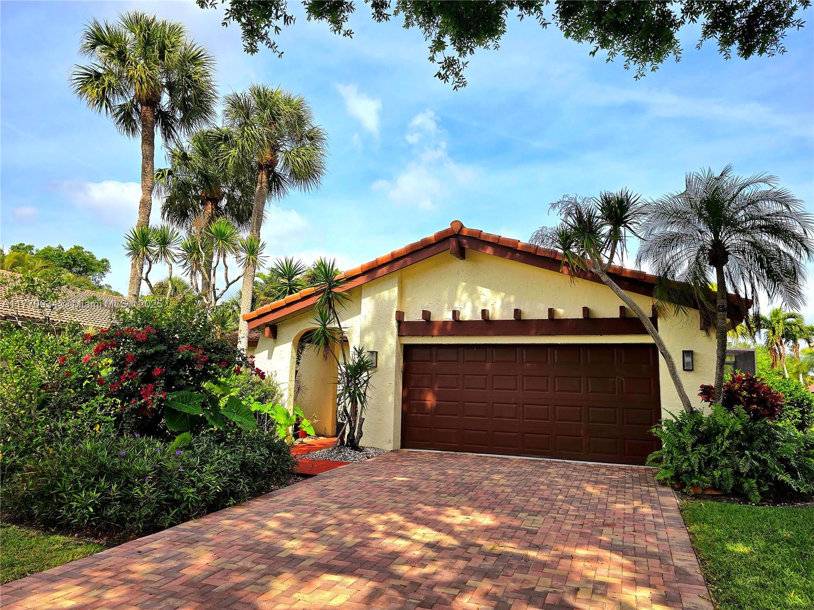 5645 Lakeview Mews Dr, Boynton Beach FL 33437