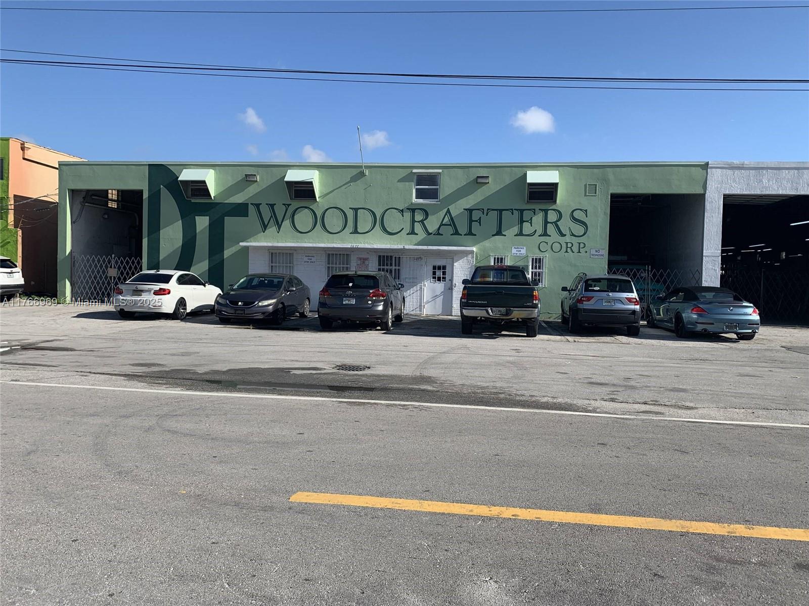 1677 W 31st Pl # 1677, Hialeah FL 33012