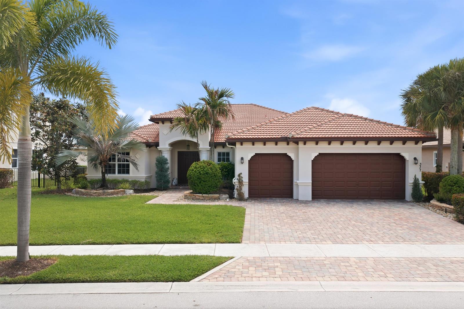 337 Rudder Cay Way, Jupiter FL 33458