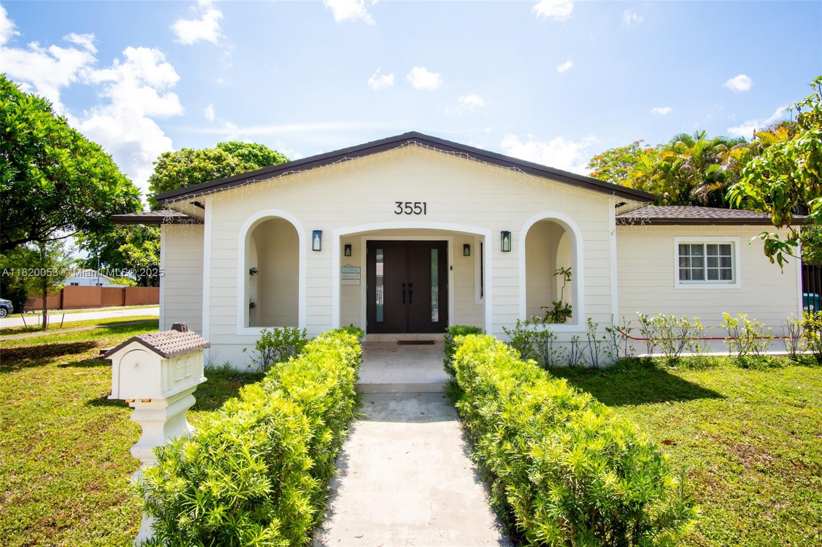 3551 SW 121st Ave, Miami FL 33175