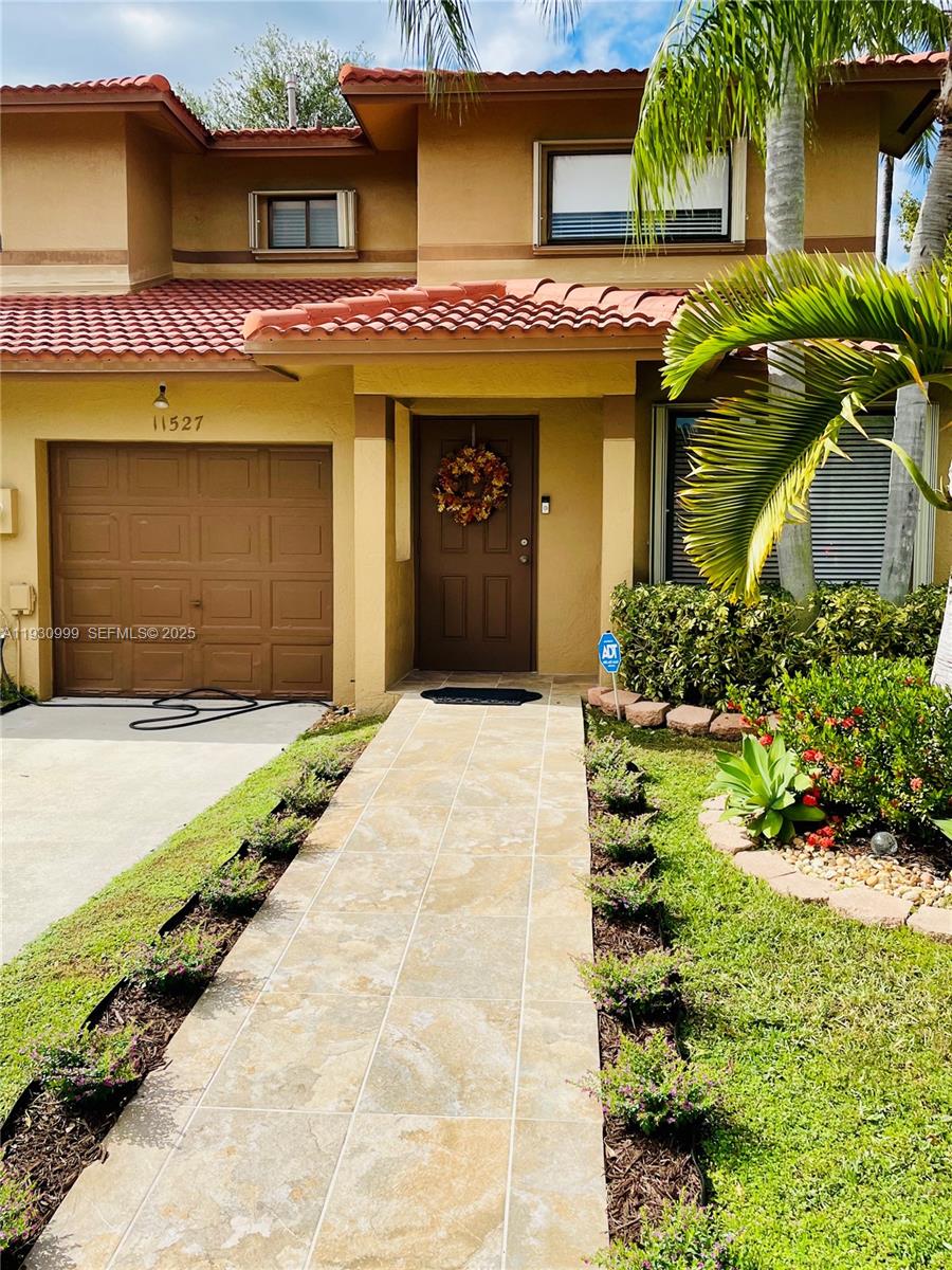 11527 SW 90th Ter, Miami FL 33176