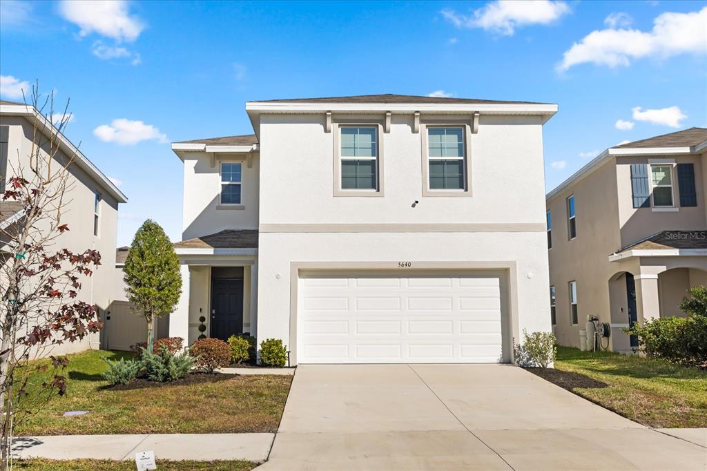 5640 WANDERING WILLOW DRIVE