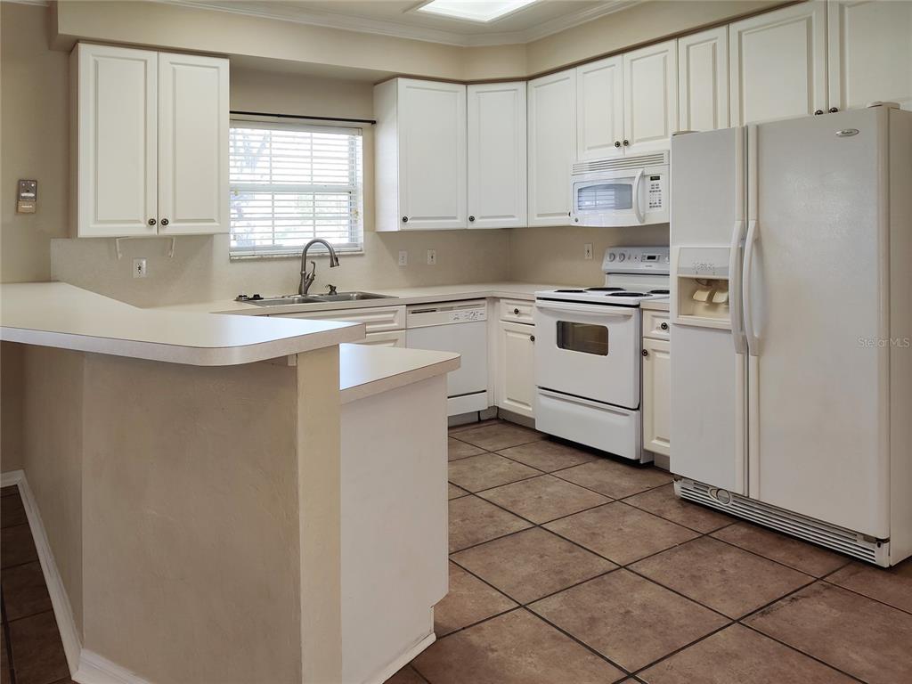 4806 NW 77TH ROAD, GAINESVILLE, FL — photo 4 of 18