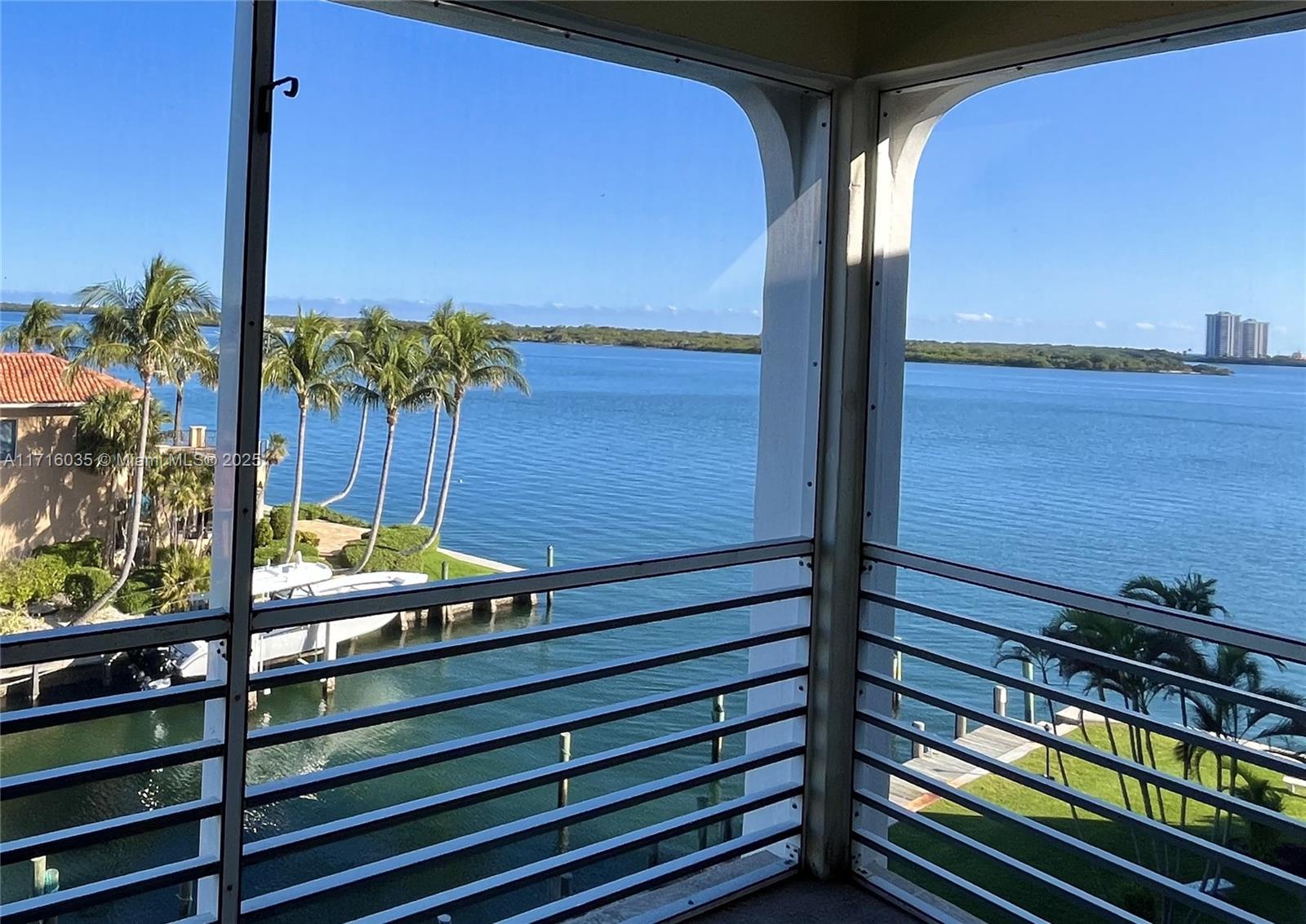 105 Paradise Harbour Blvd # 507, North Palm Beach FL 33408