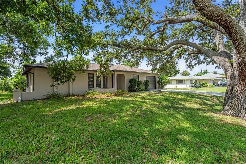 331 BURKE ROAD, VENICE, FL — photo 3 of 29