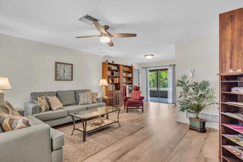 331 BURKE ROAD, VENICE, FL — photo 5 of 29