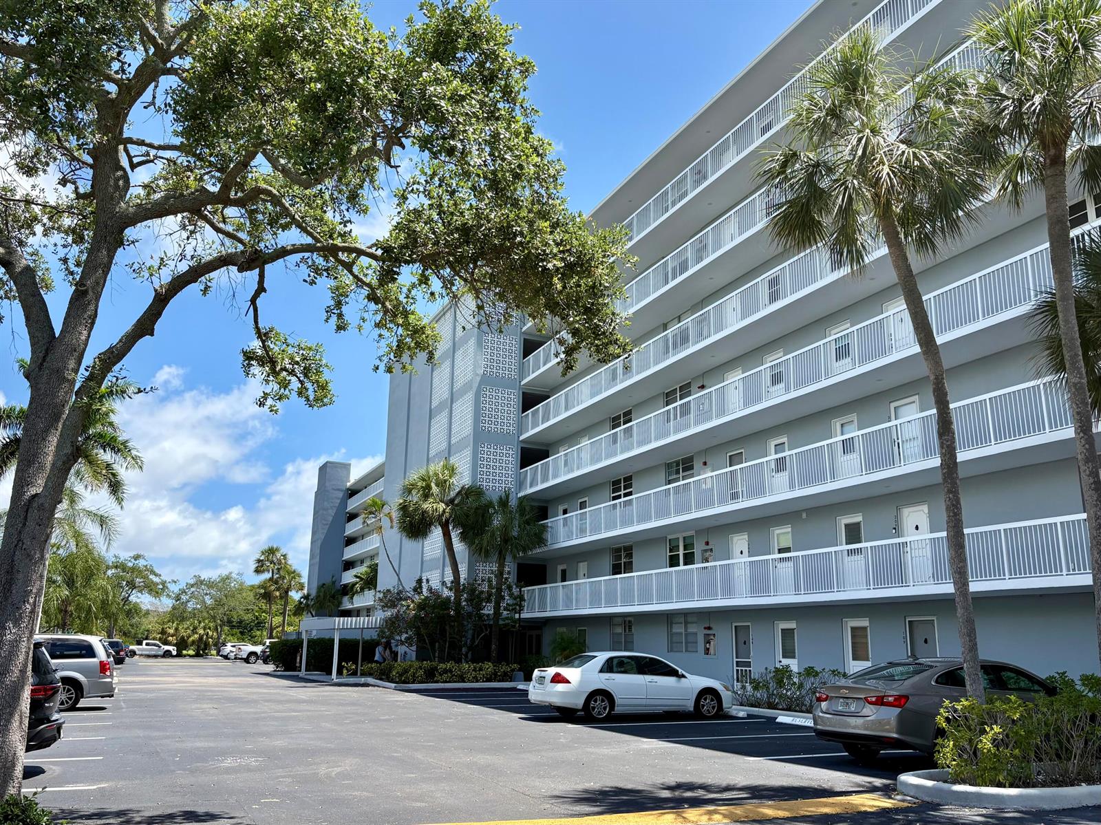 5700 NW 2nd Avenue # 203, Boca Raton FL 33487