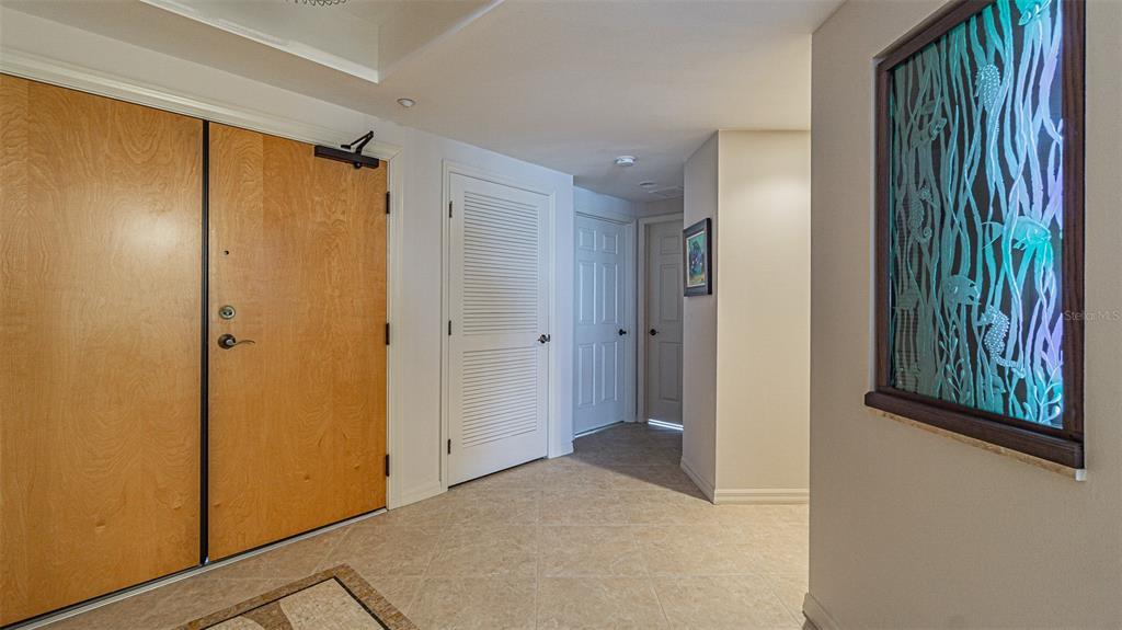 1370 GULF BOULEVARD UNIT 703, CLEARWATER, FL — photo 3 of 30