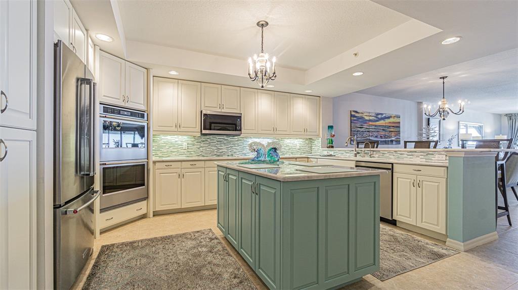1370 GULF BOULEVARD UNIT 703, CLEARWATER, FL — photo 4 of 30