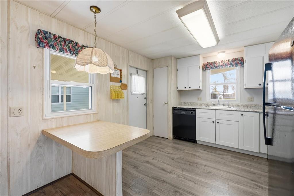 129 NAUTICAL DRIVE, NORTH PORT, FL — photo 3 of 30