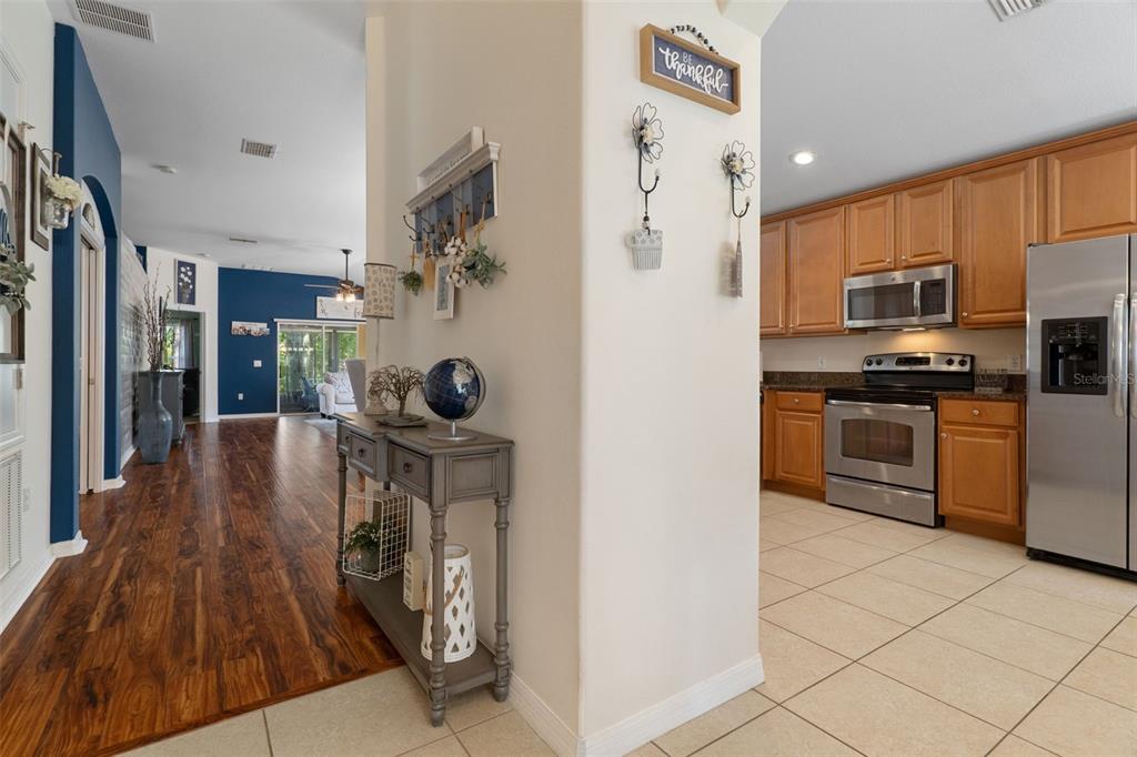 18735 ROLLING HILLS LOOP, HUDSON, FL — photo 5 of 30