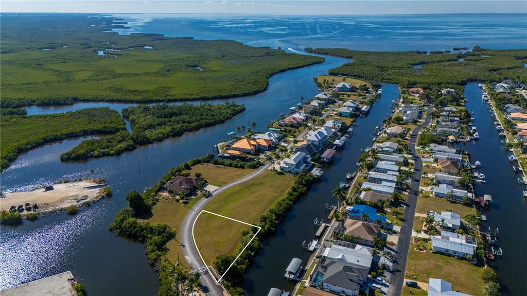 5407 SEA EDGE DRIVE, PUNTA GORDA, FL — photo 4 of 10