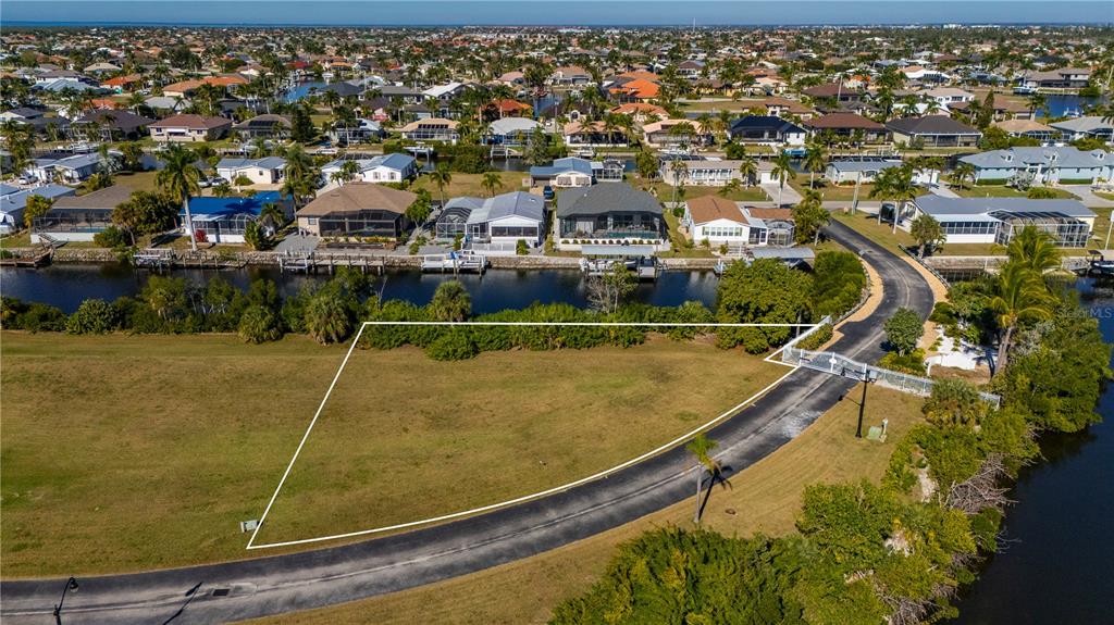 5407 SEA EDGE DRIVE, PUNTA GORDA, FL — photo 5 of 10