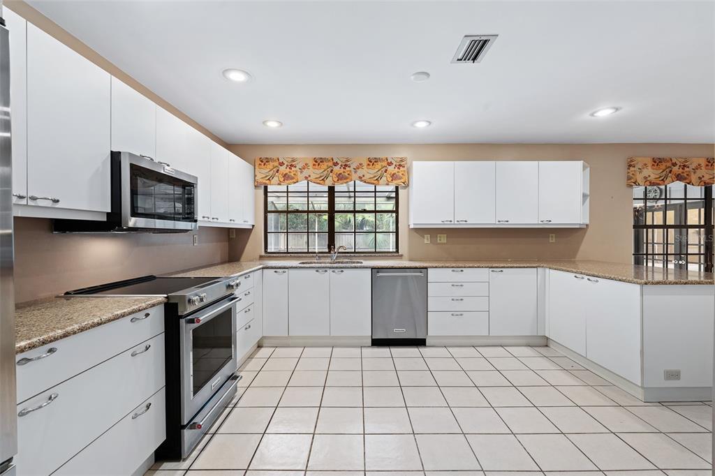 20 RIVER RIDGE TRAIL, ORMOND BEACH, FL — photo 4 of 30