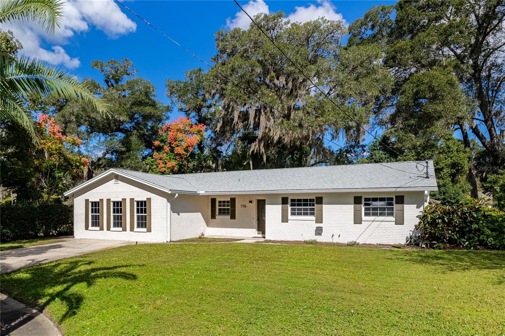 776 MOCKINGBIRD LANE