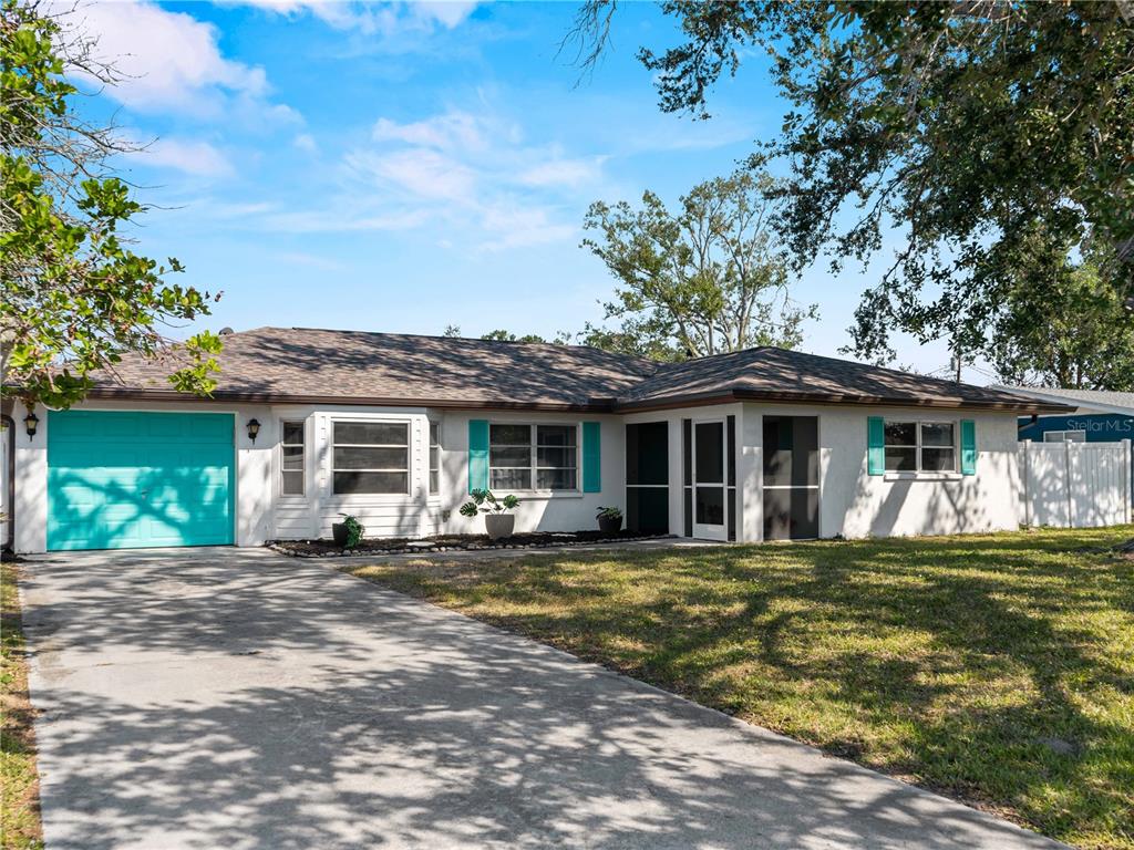 1212 MANGO AVENUE