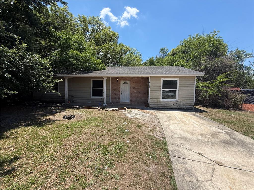 2310 LISA COURT W