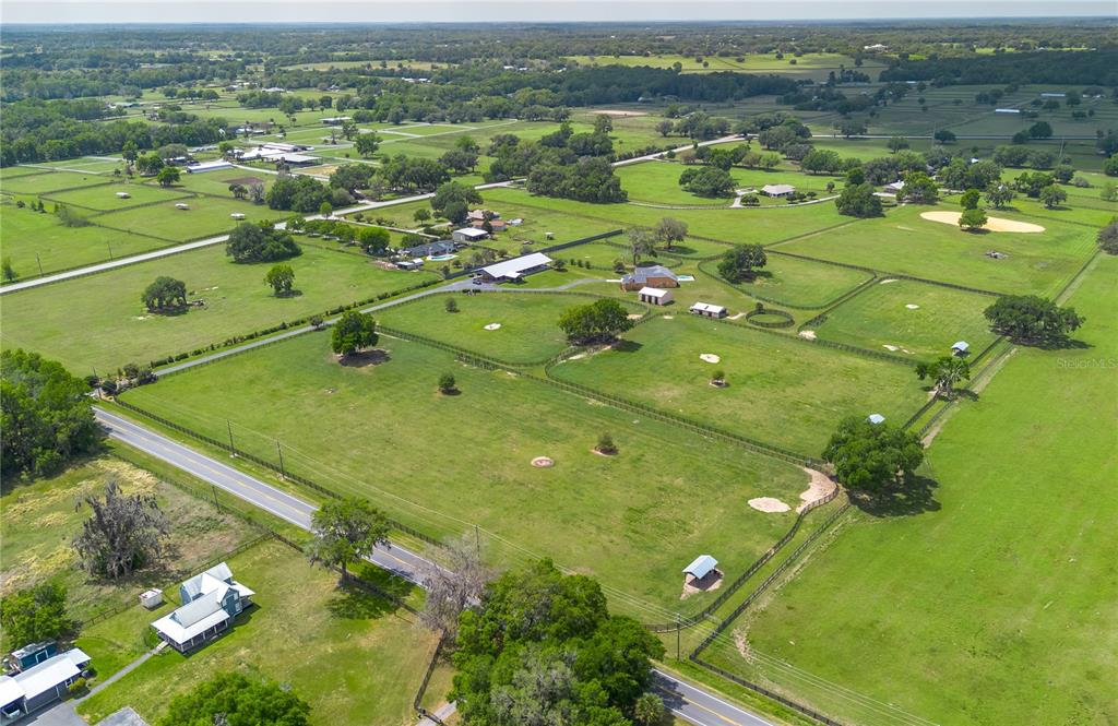 12610 NW GAINESVILLE ROAD, REDDICK, FL — photo 4 of 30