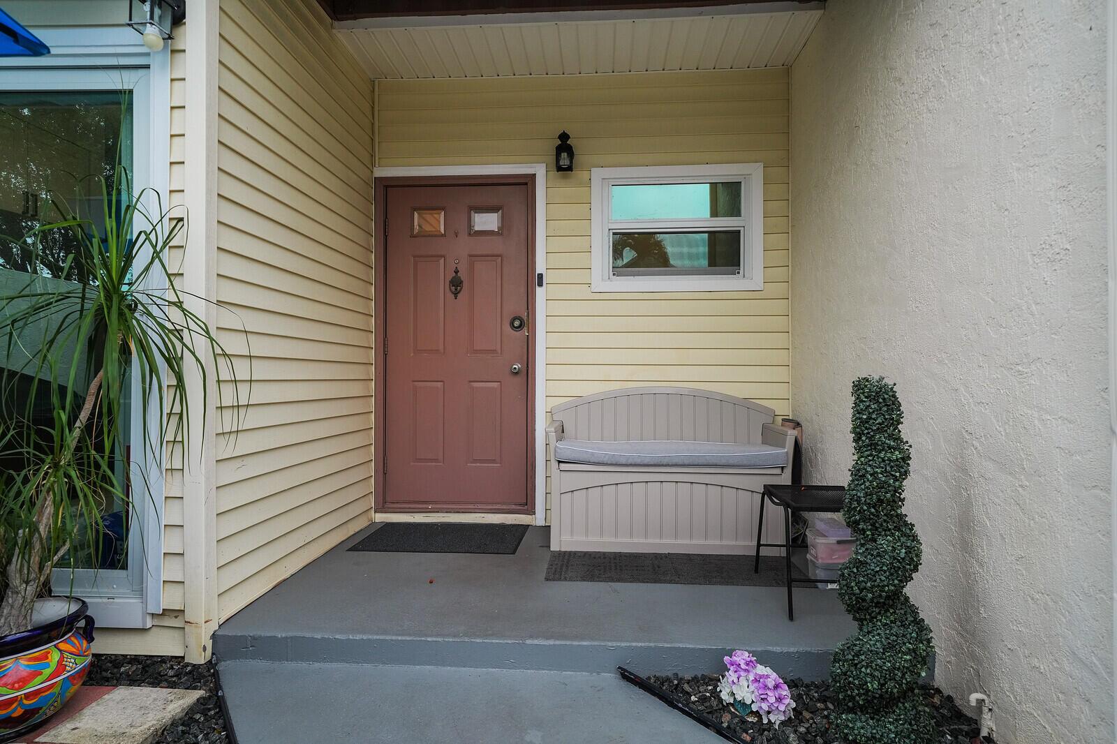 4807 S Hemingway Circle, Margate FL 33063