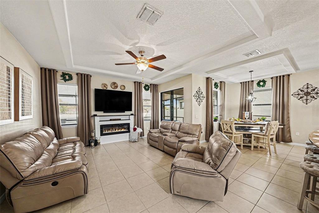 12530 BALLENTRAE FOREST DRIVE, RIVERVIEW, FL — photo 4 of 25