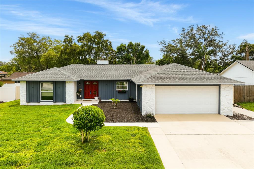 421 BRIDLE PATH