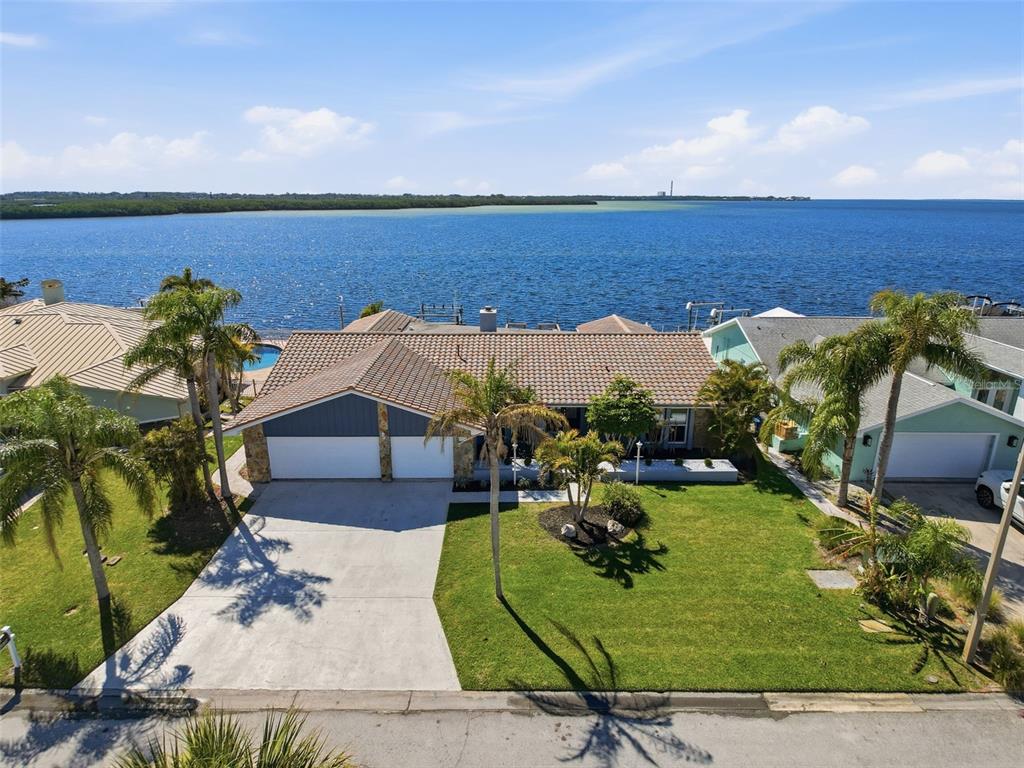 4936 SOUTHSHORE DRIVE