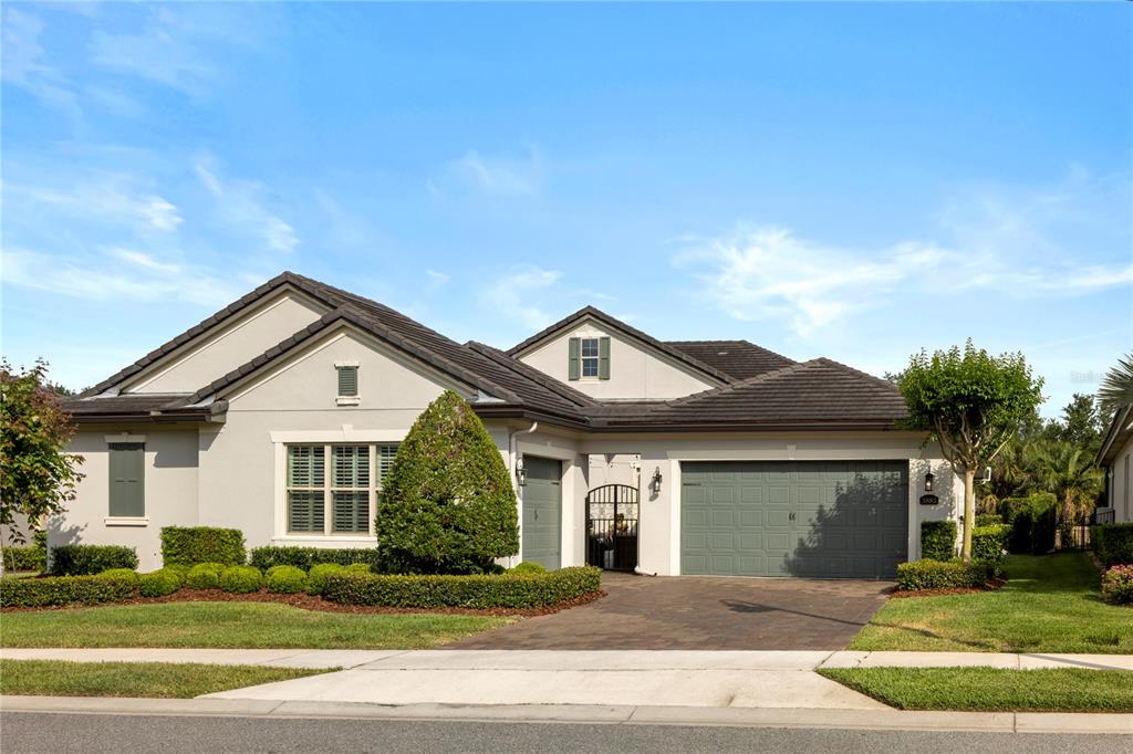 3883 GRASSLAND LOOP