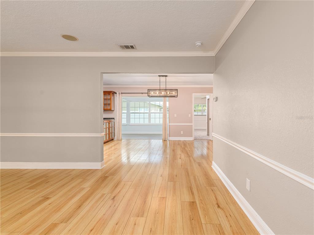 1661 ALGONQUIN DRIVE, CLEARWATER, FL — photo 4 of 30